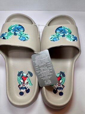 NWT Disney Mickey Mouse "Summer Fun" Tropical Slide Sandals unisex size 8M/10W.